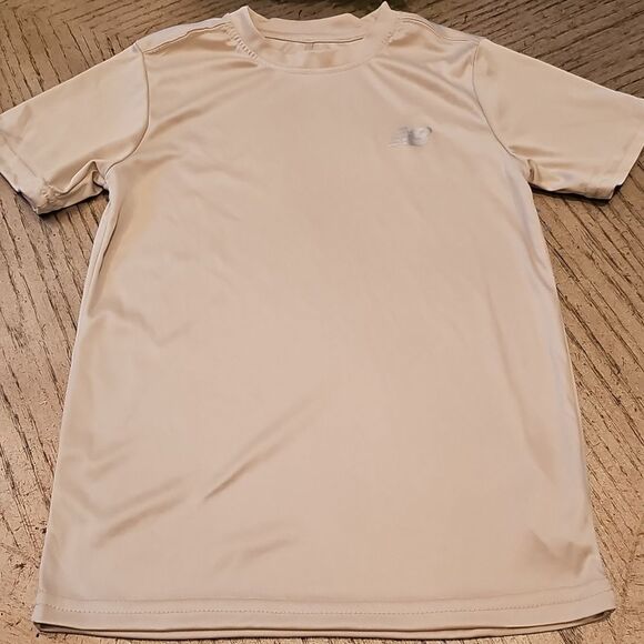 New Balance Light Beige Short Sleeve Tee Size 8 - Picture 8 of 8